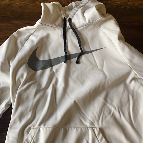 Nike Other - White Nike sweatshirt